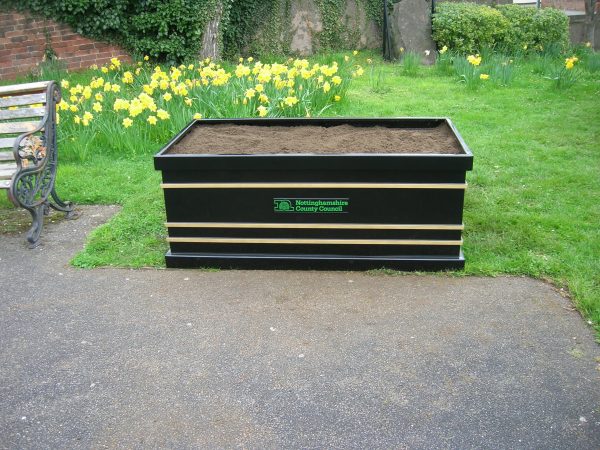 Metal planter Nottingham