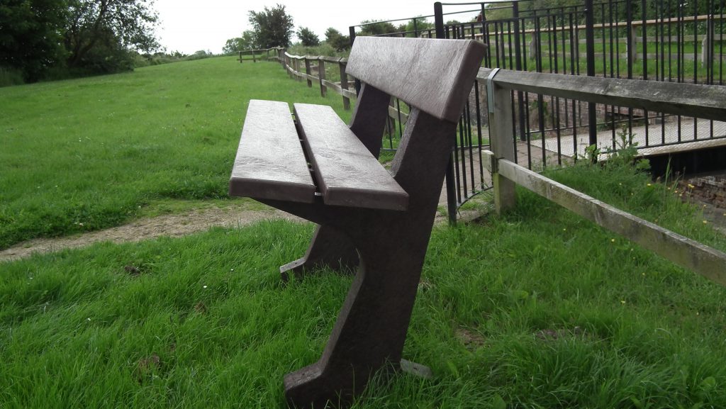Recycled bench 23