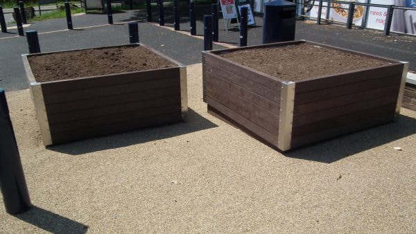 Recycled planter large square
