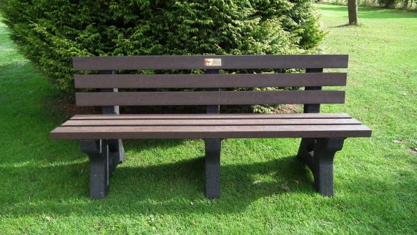 recycled bench with plaque 2