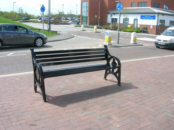Metal bench with metal vandal proof slats 4