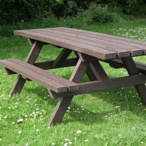 Recycled picnic bench 5
