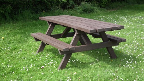 Recycled picnic bench 5