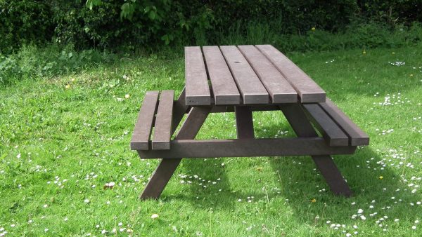 Recycled picnic bench 4
