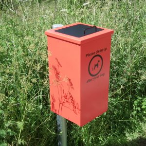 Metal dog waste bin 4