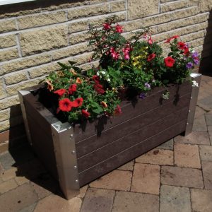 recycled planter 6